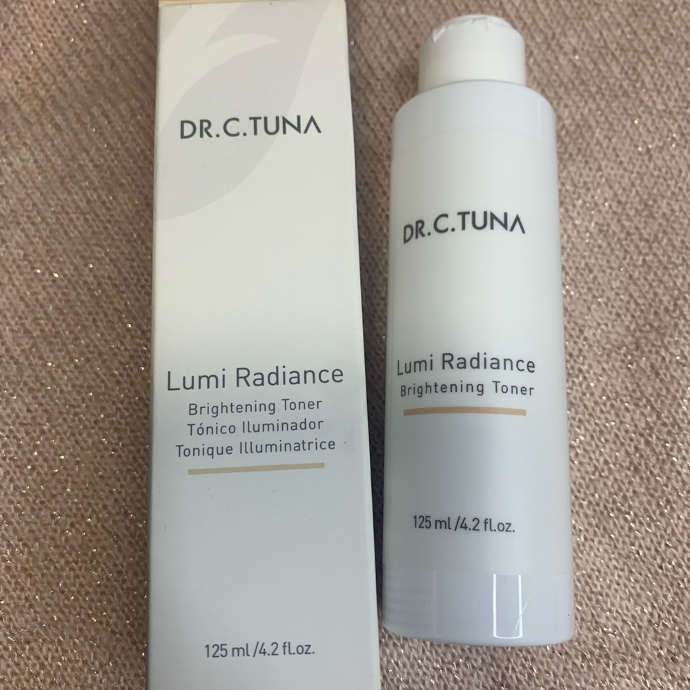Farmasi Lumi Radiance Brightening Toner – White with Beige Accent